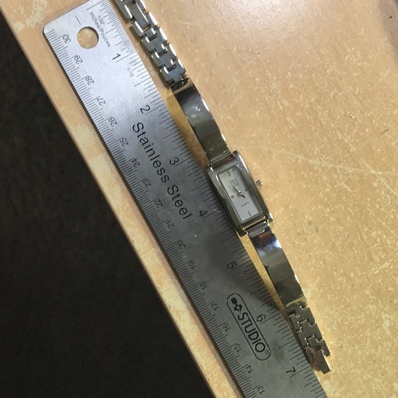 Reitmans Watch - never worn! - Picture 11 of 14